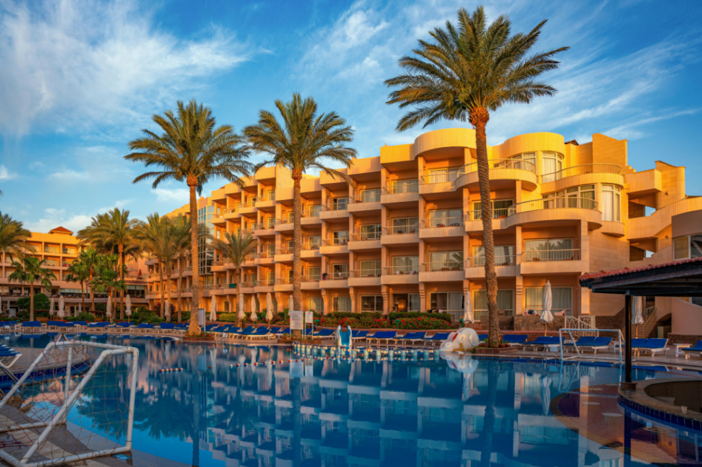 nice-hotels-luxury-and-budget-friendly-stays